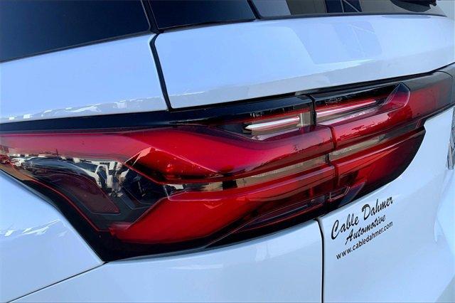 2022 Chevrolet Traverse Vehicle Photo in TOPEKA, KS 66609-0000