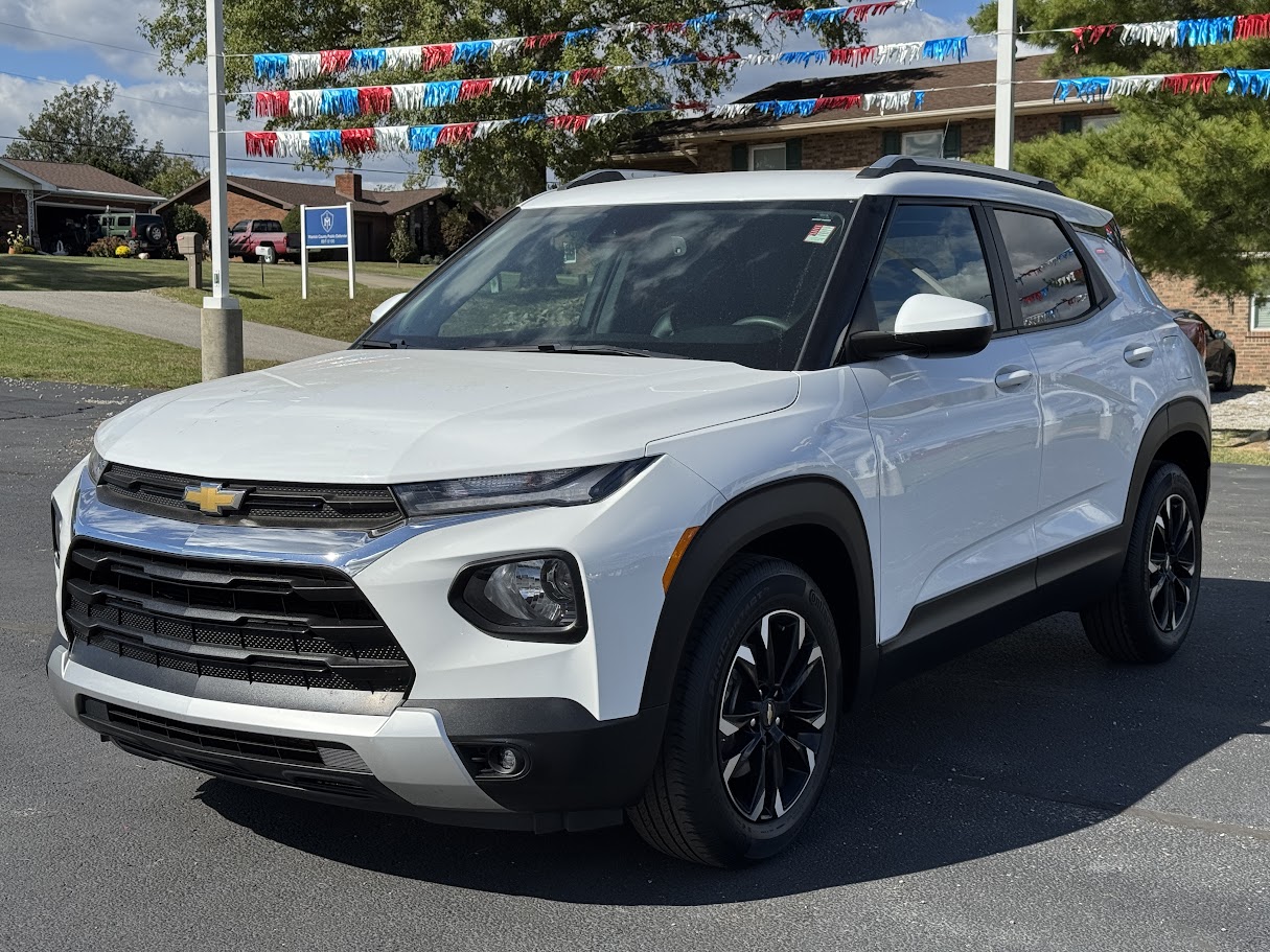 2021 Chevrolet Trailblazer Vehicle Photo in BOONVILLE, IN 47601-9633