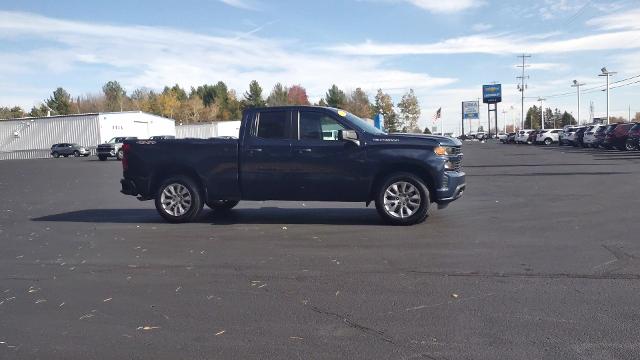 Used 2022 Chevrolet Silverado 1500 Limited Custom with VIN 1GCRYBEK3NZ217180 for sale in Ludington, MI