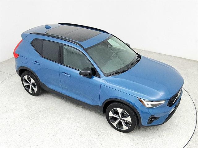 2024 Volvo XC40 Vehicle Photo in Grapevine, TX 76051