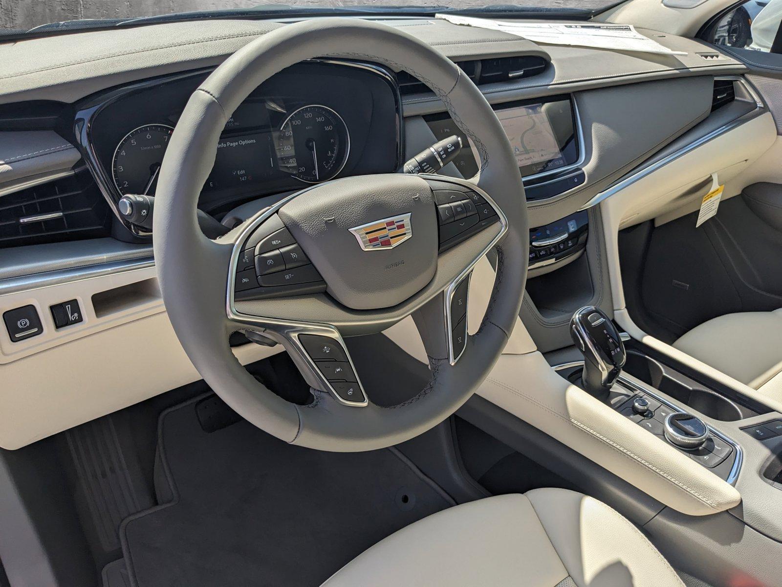 2024 Cadillac XT5 Vehicle Photo in WEST PALM BEACH, FL 33407-3296