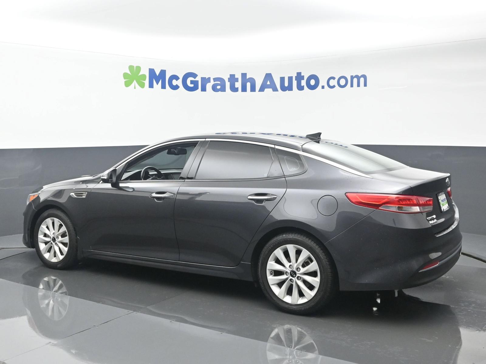 2018 Kia Optima Vehicle Photo in Marion, IA 52302