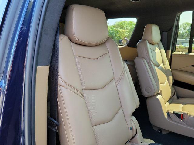 2019 Cadillac Escalade ESV Vehicle Photo in DANBURY, CT 06810-5034