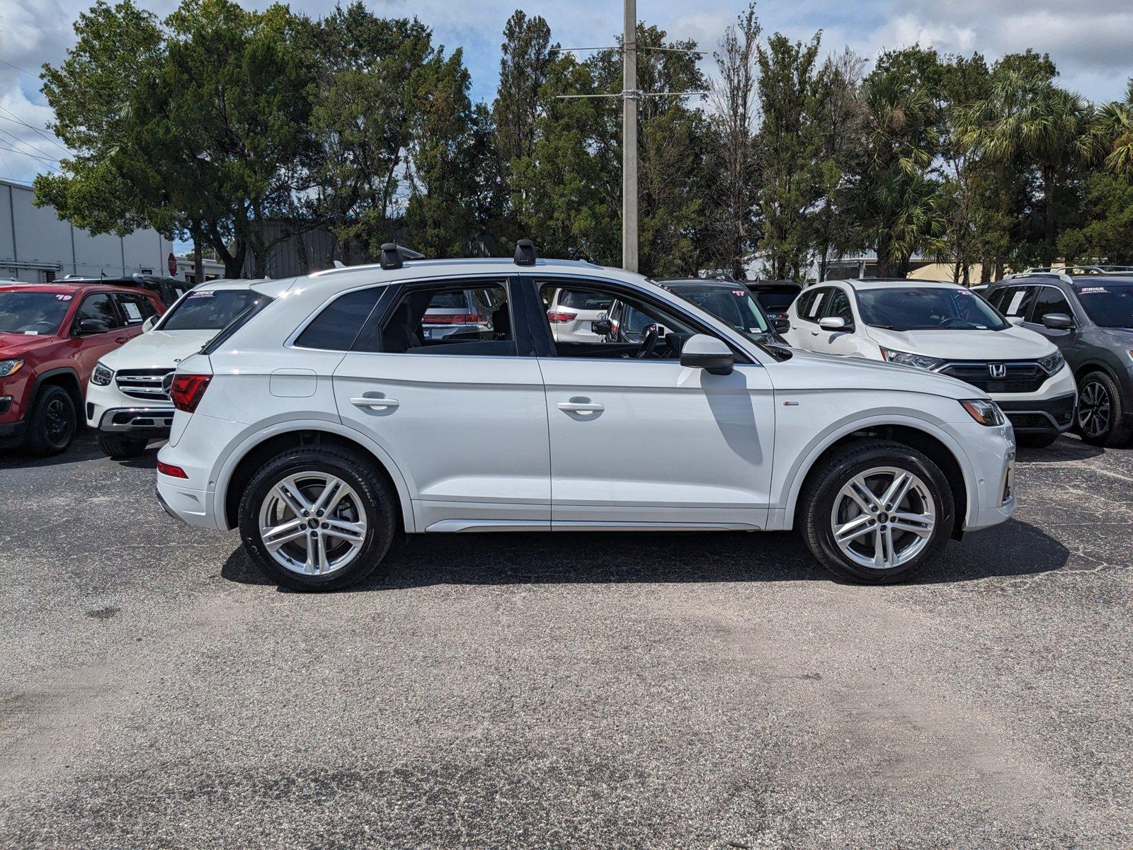 2024 Audi Q5 Vehicle Photo in Tampa, FL 33614