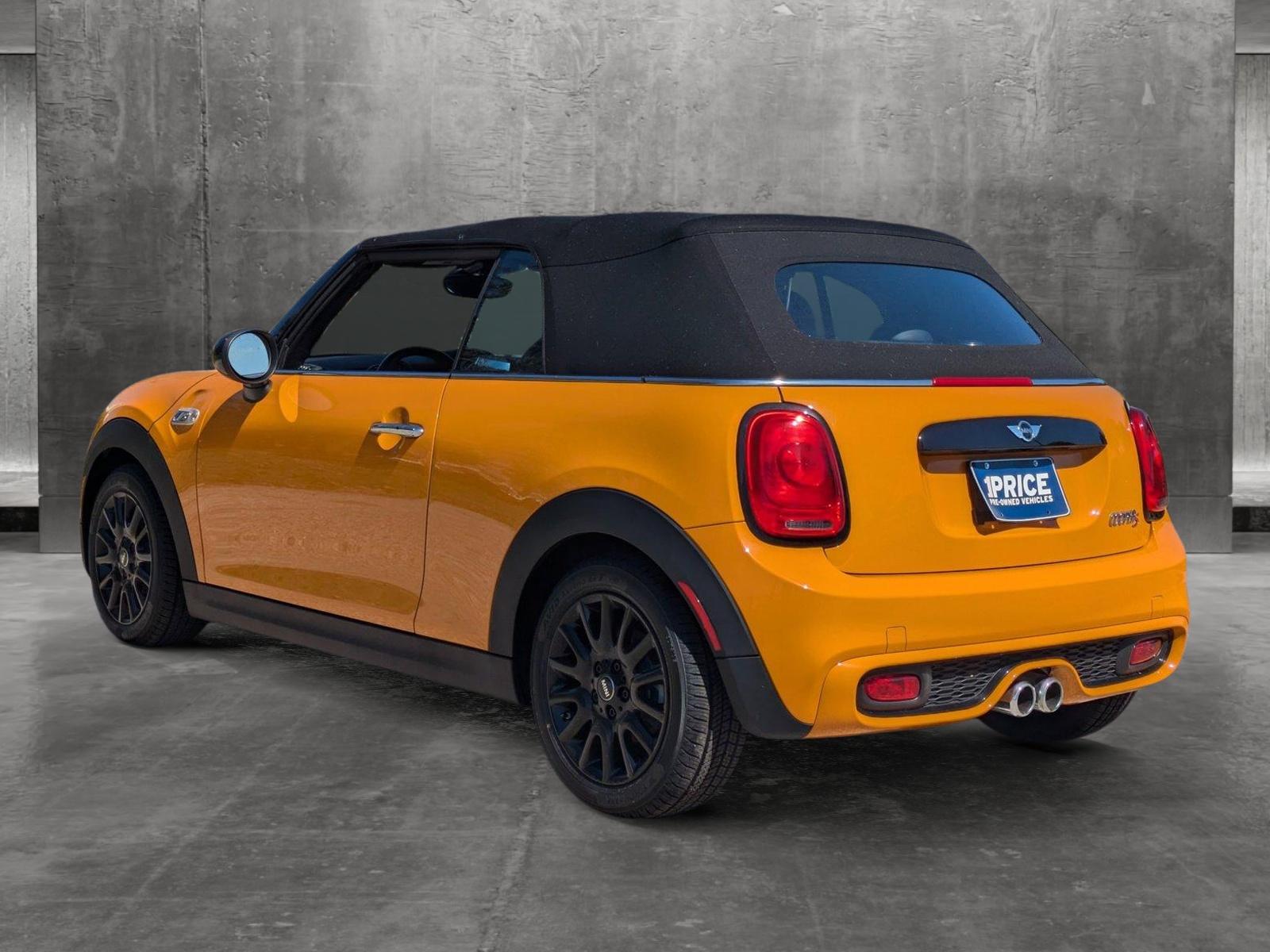 2017 MINI Cooper S Convertible Vehicle Photo in Sarasota, FL 34231