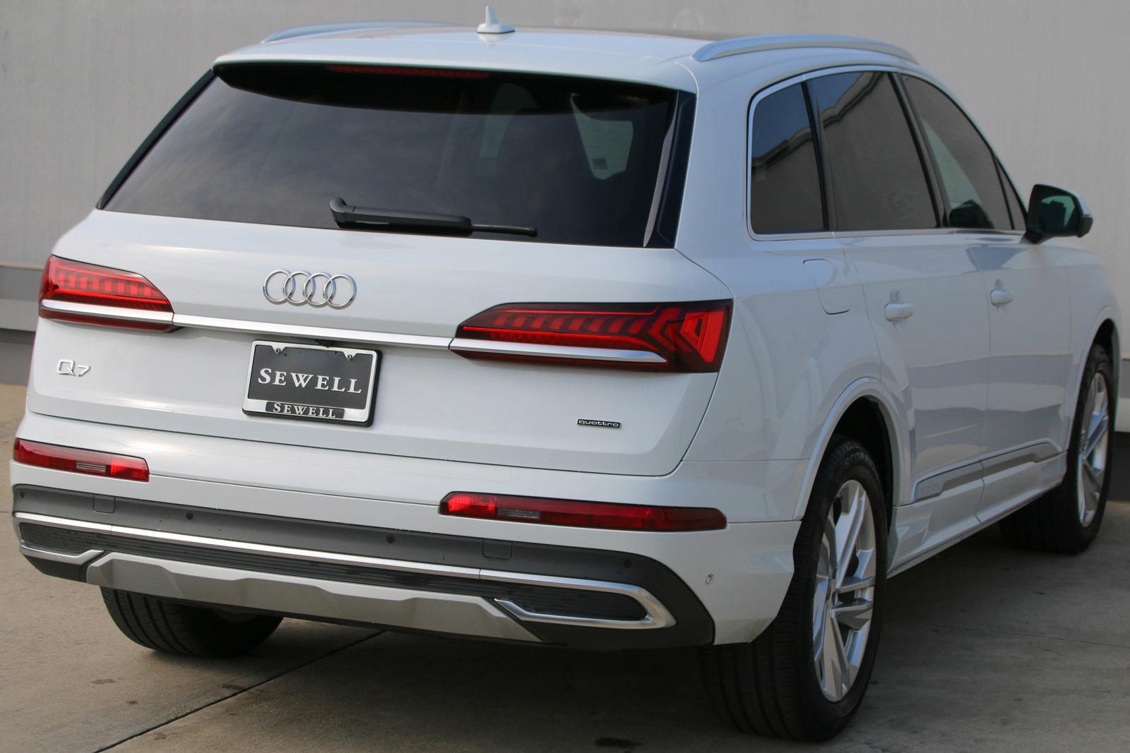 2024 Audi Q7 Vehicle Photo in SUGAR LAND, TX 77478