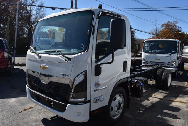 2025 Chevrolet Low Cab Forward 5500 XD Vehicle Photo in WHITMAN, MA 02382-1041