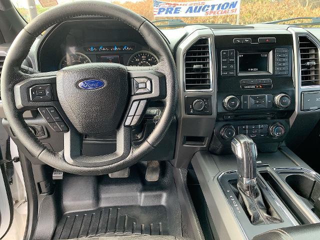 2015 Ford F-150 Vehicle Photo in MOON TOWNSHIP, PA 15108-2571