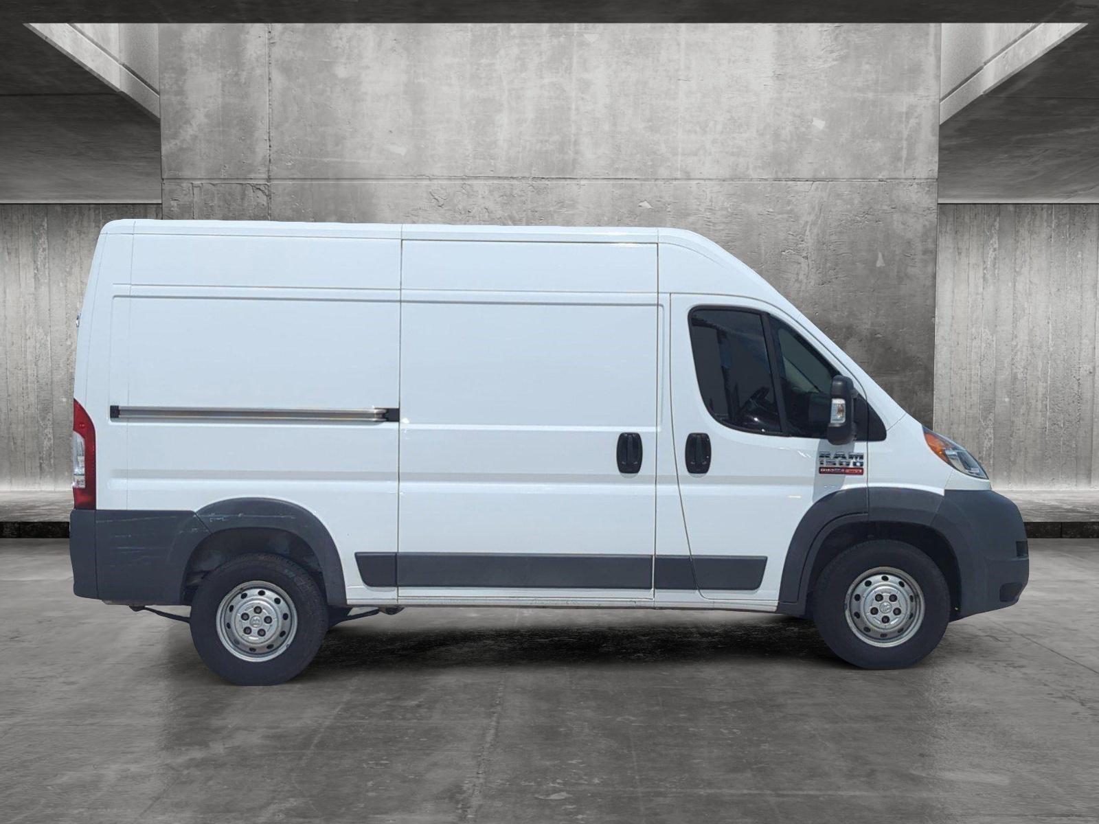 2017 Ram ProMaster Cargo Van Vehicle Photo in Pembroke Pines, FL 33027