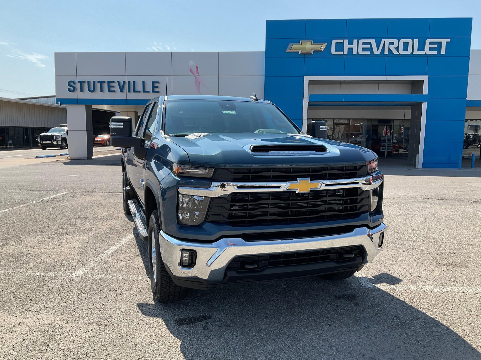 2024 Chevrolet Silverado 2500 HD Vehicle Photo in PONCA CITY, OK 74601-1036