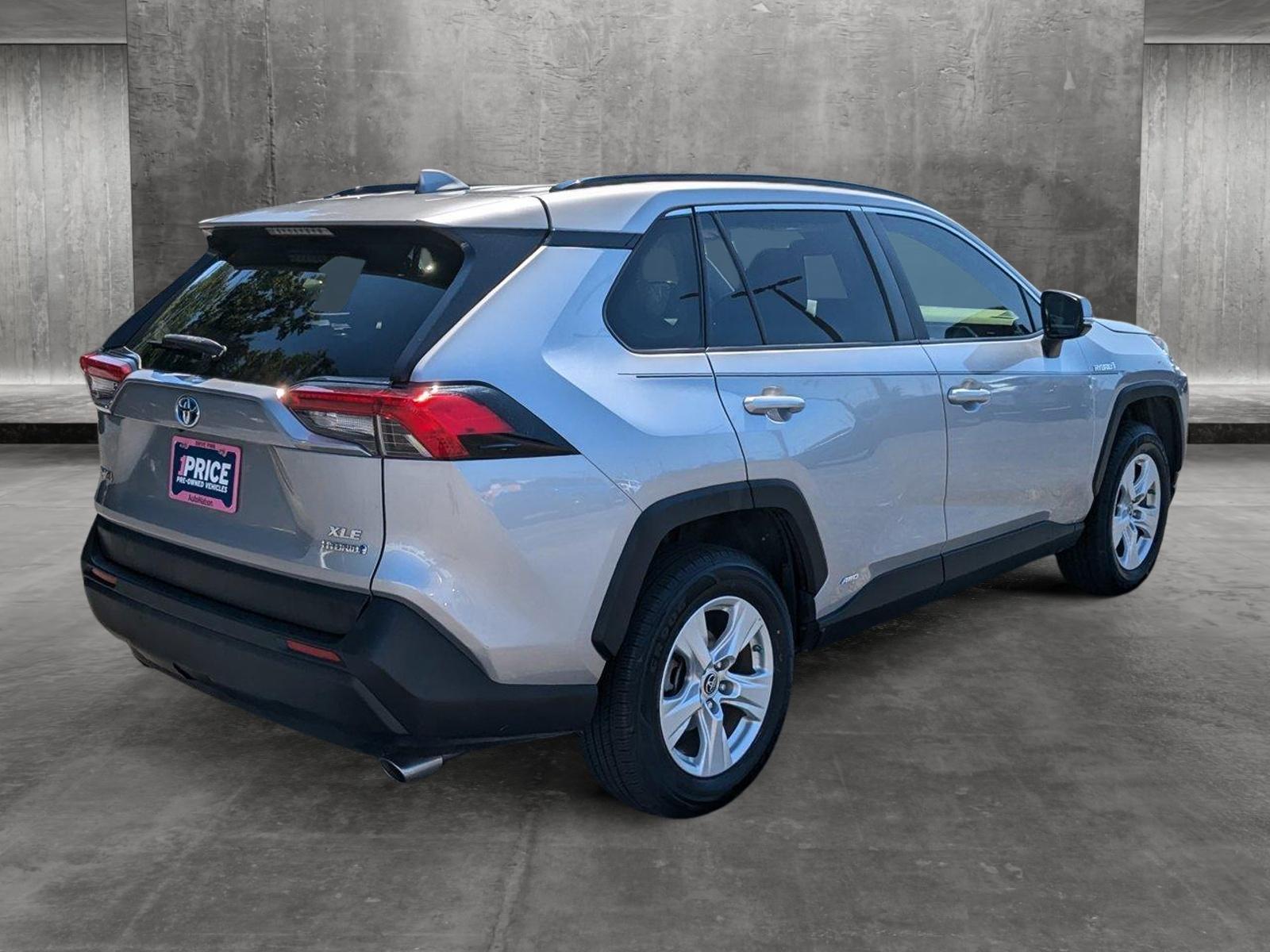 2019 Toyota RAV4 Vehicle Photo in Panama City, FL 32401