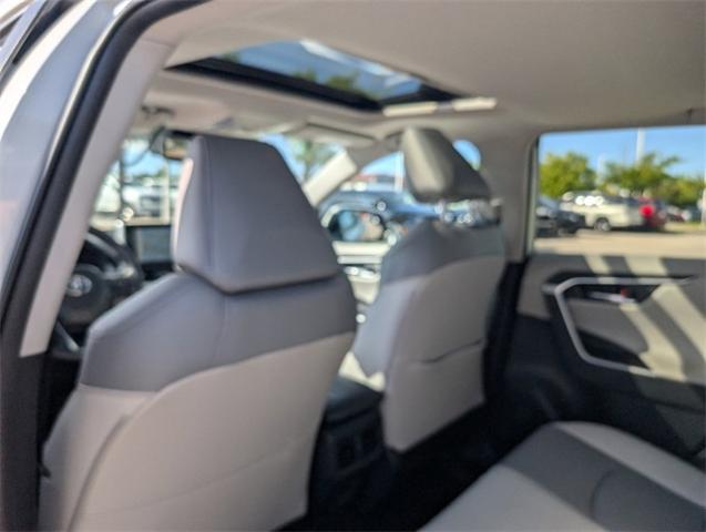 2019 Toyota RAV4 Vehicle Photo in LITTLETON, CO 80124-2754