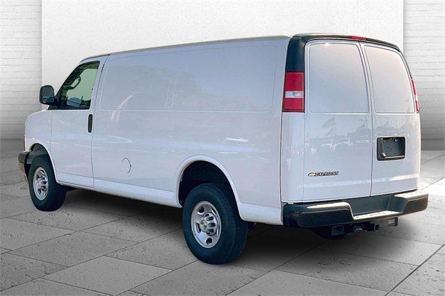 2024 Chevrolet Express Cargo 2500 Vehicle Photo in INDEPENDENCE, MO 64055-1314