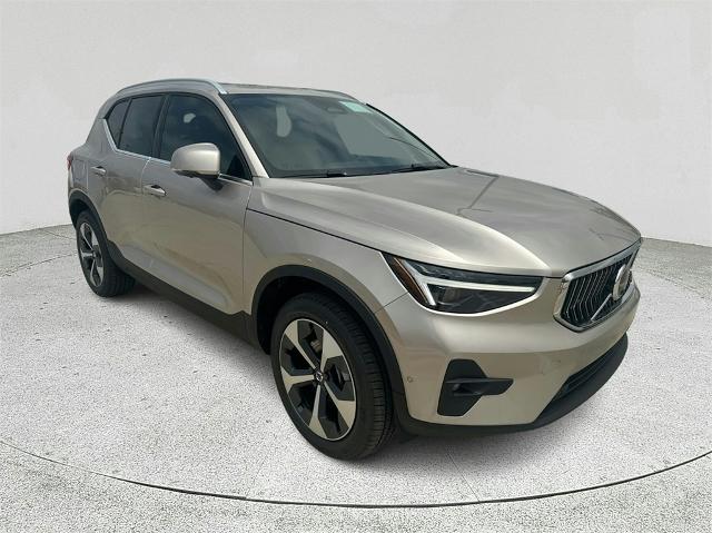 2024 Volvo XC40 Vehicle Photo in Grapevine, TX 76051