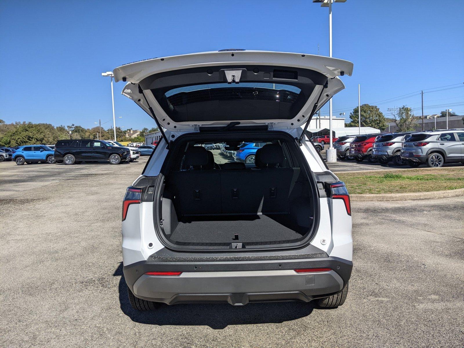 2025 Chevrolet Equinox Vehicle Photo in AUSTIN, TX 78759-4154