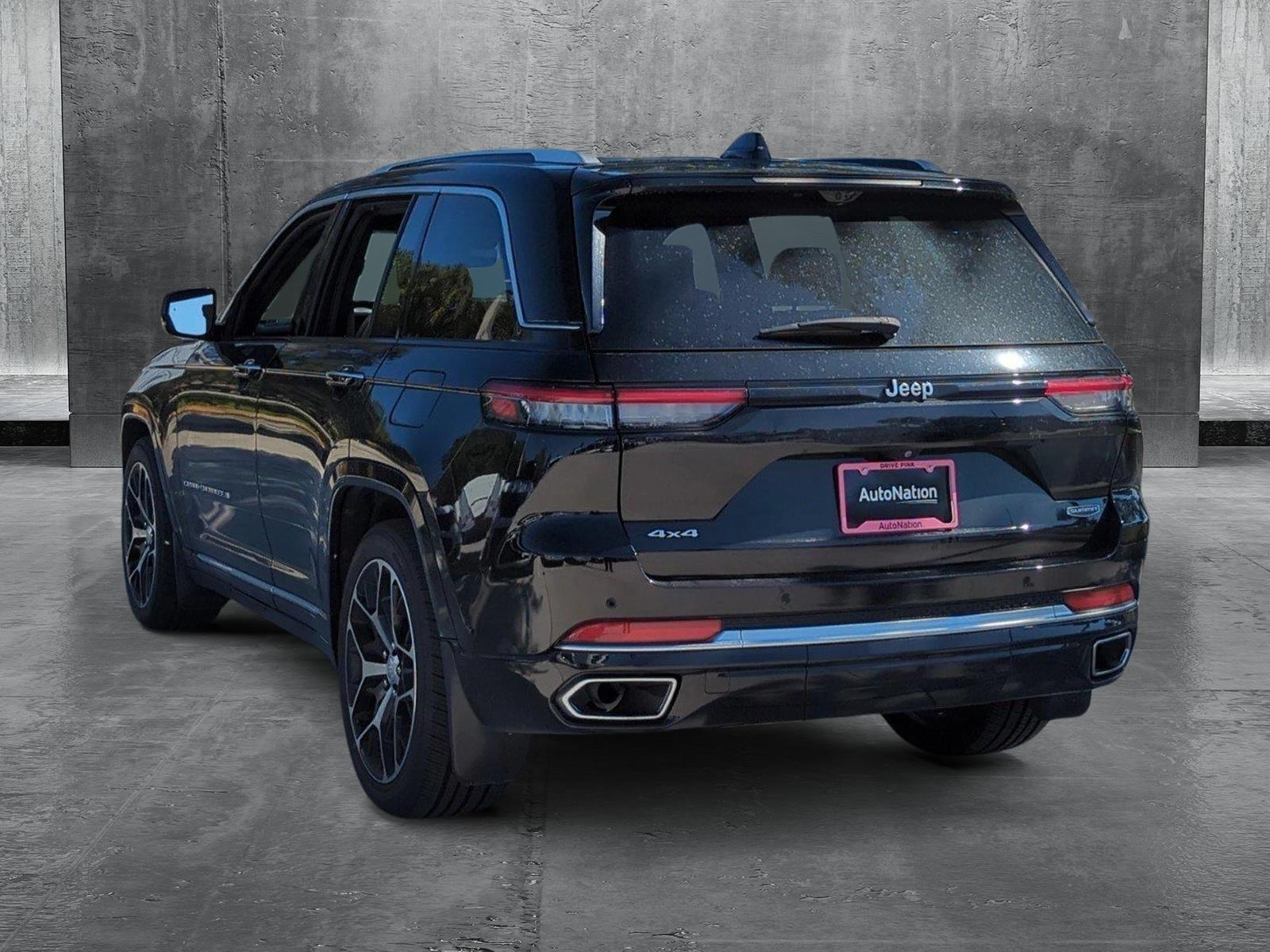 2022 Jeep Grand Cherokee Vehicle Photo in Pembroke Pines, FL 33027