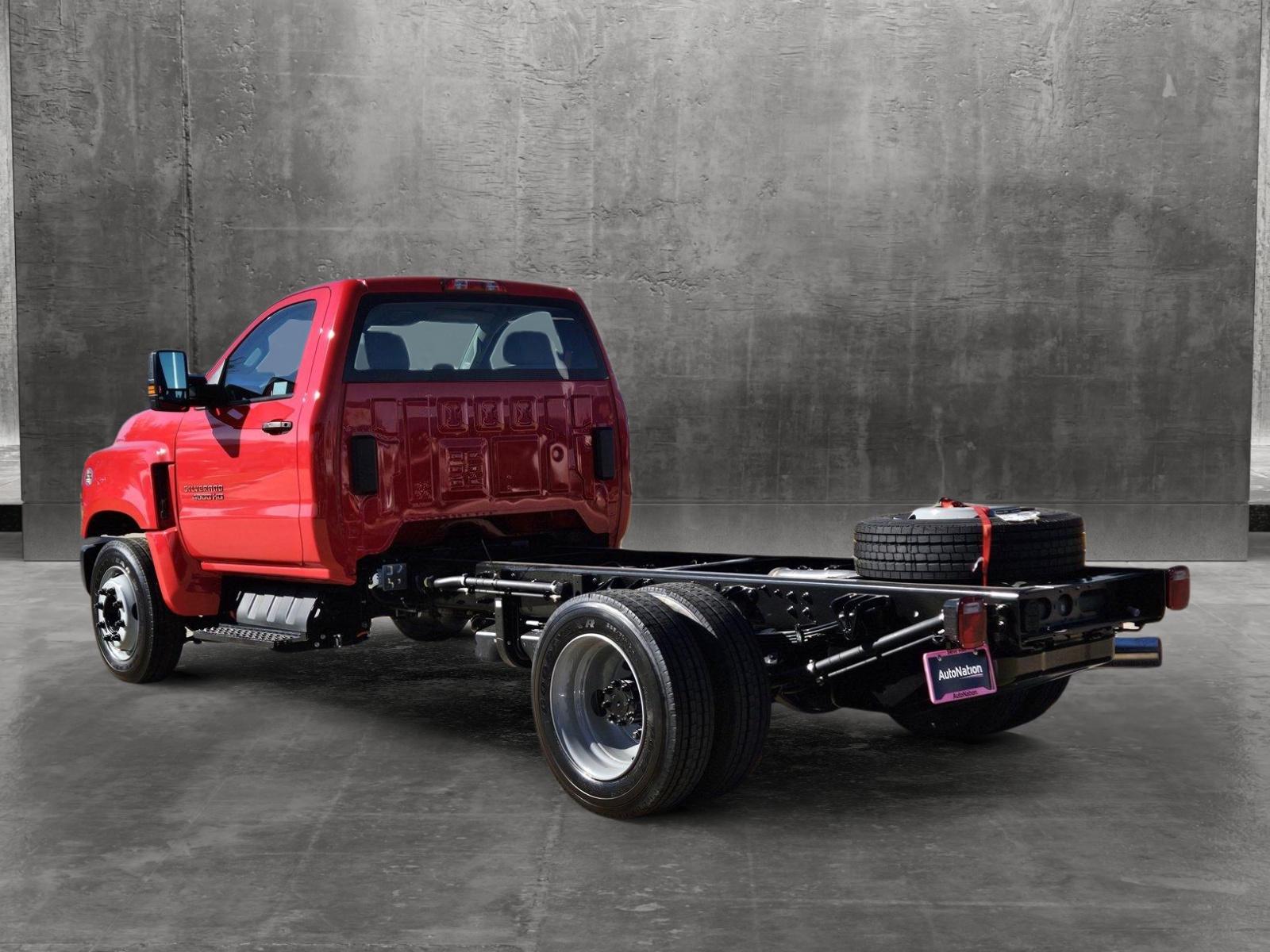 2024 Chevrolet Silverado 4500 HD Vehicle Photo in AMARILLO, TX 79103-4111