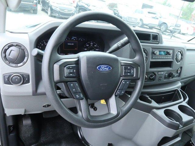 2022 Ford E-Series Cutaway Vehicle Photo in DETROIT, MI 48207-4102