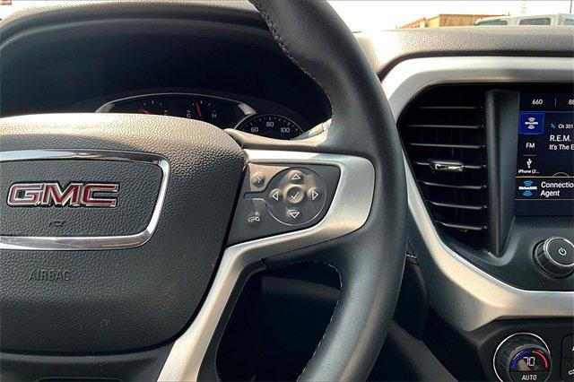 2023 GMC Acadia Vehicle Photo in TOPEKA, KS 66609-0000