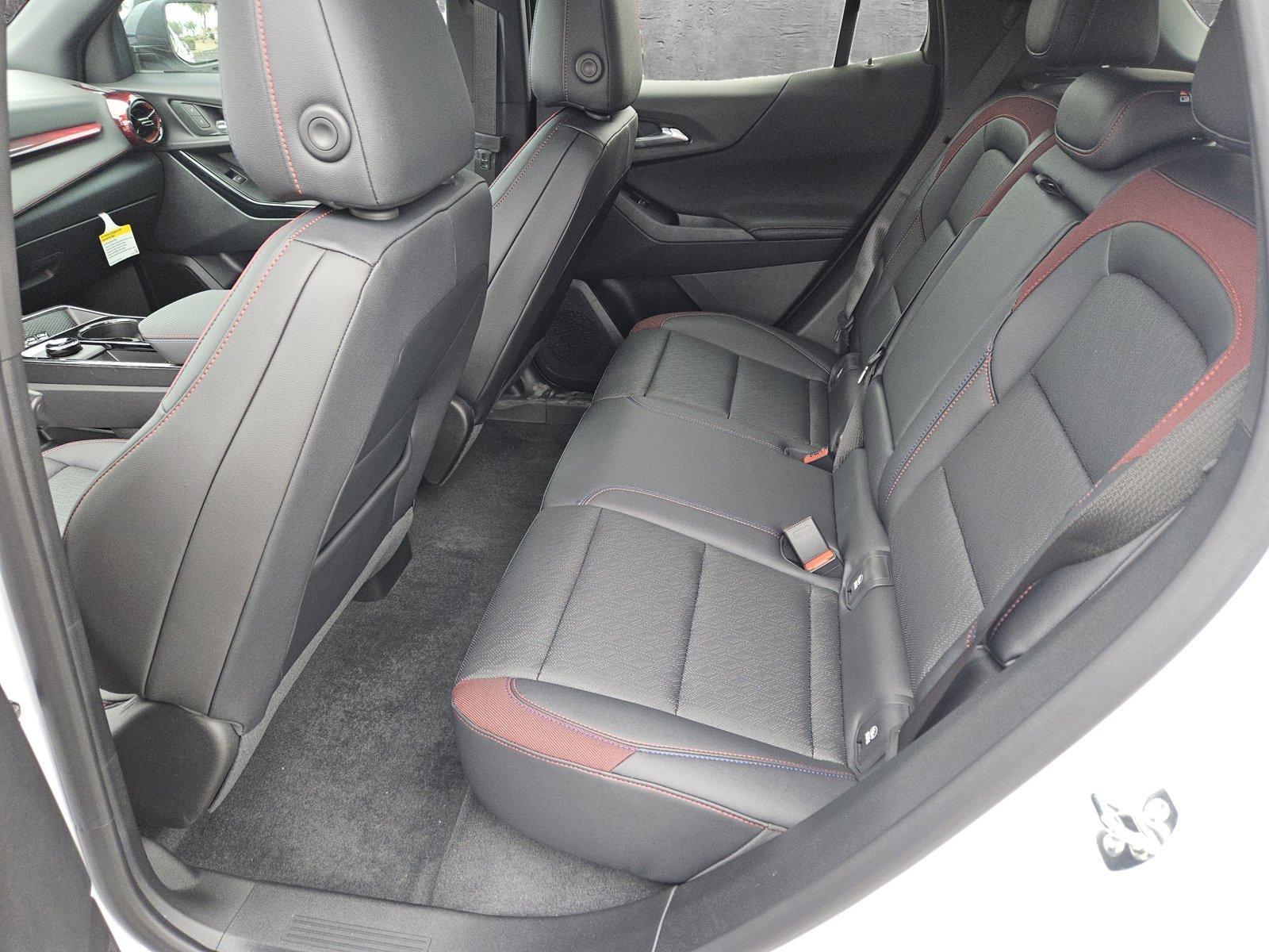 2025 Chevrolet Equinox Vehicle Photo in MESA, AZ 85206-4395