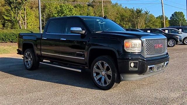 Used 2015 GMC Sierra 1500 Denali Denali with VIN 3GTU2WECXFG111077 for sale in Bartlett, TN