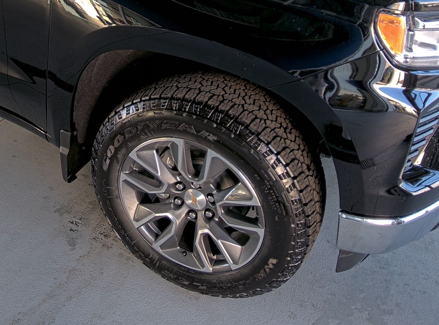 2025 Chevrolet Silverado 1500 Vehicle Photo in WENTZVILLE, MO 63385-1017