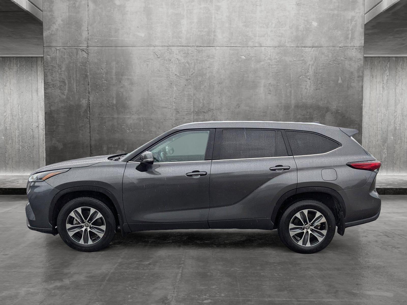 2021 Toyota Highlander Vehicle Photo in Spokane Valley, WA 99212