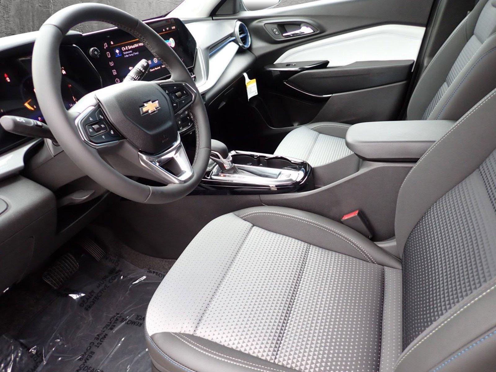 2024 Chevrolet Trax Vehicle Photo in GILBERT, AZ 85297-0446