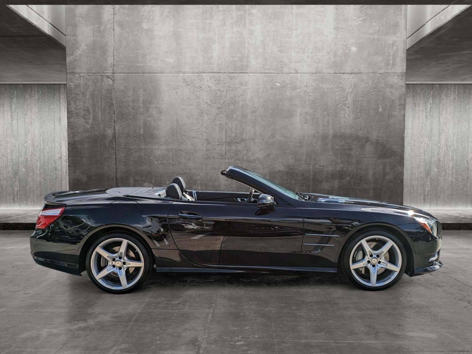 2013 Mercedes-Benz SL-Class Vehicle Photo in Coconut Creek, FL 33073