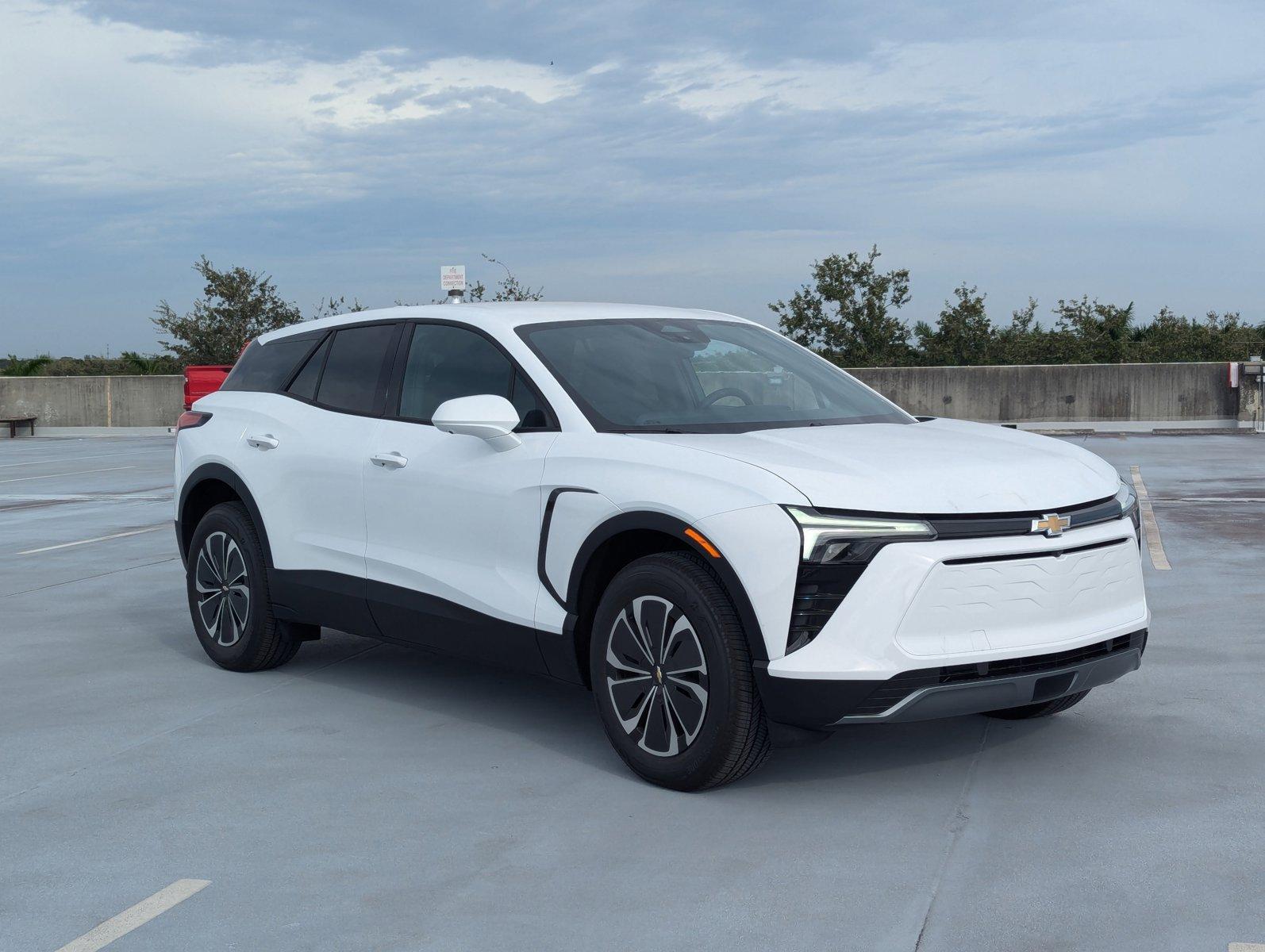 2025 Chevrolet Blazer EV Vehicle Photo in PEMBROKE PINES, FL 33024-6534