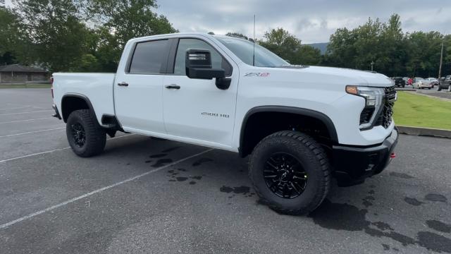 2025 Chevrolet Silverado 2500 HD Vehicle Photo in THOMPSONTOWN, PA 17094-9014