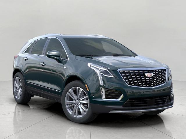 2025 Cadillac XT5 Vehicle Photo in GREEN BAY, WI 54303-3330