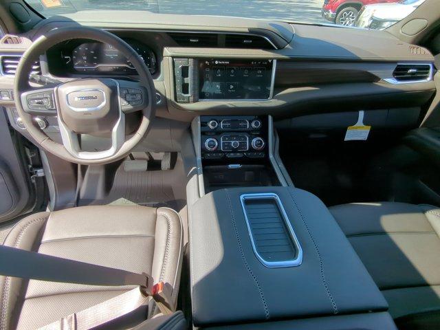 2024 GMC Yukon XL Vehicle Photo in ALBERTVILLE, AL 35950-0246