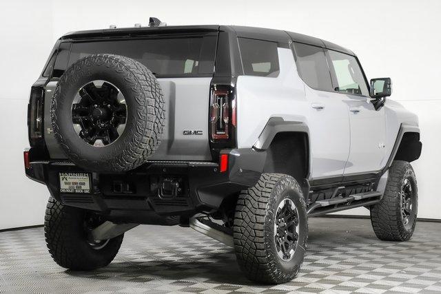 2024 GMC HUMMER EV SUV Vehicle Photo in PUYALLUP, WA 98371-4149