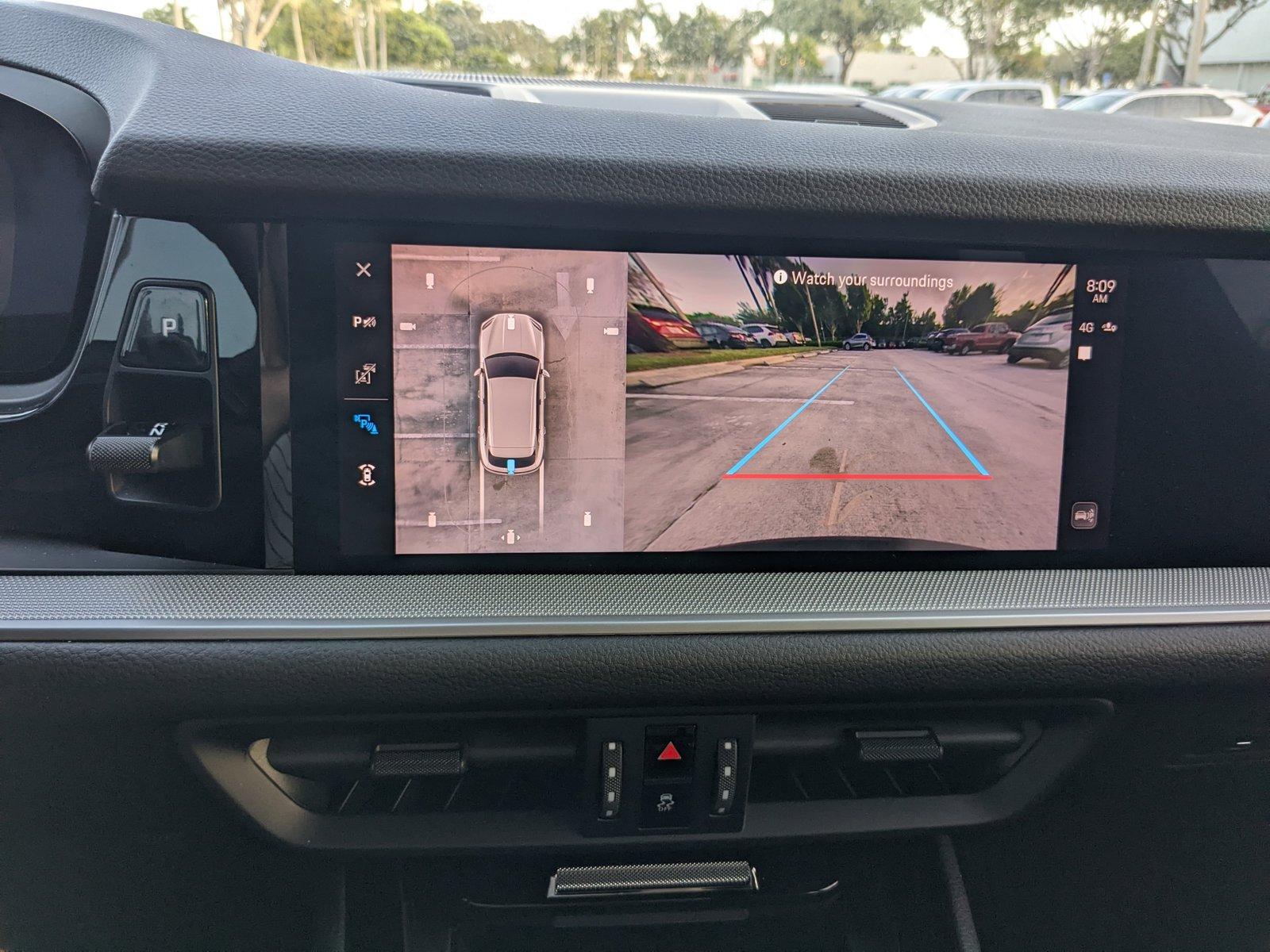 2024 Porsche Cayenne Vehicle Photo in Davie, FL 33331