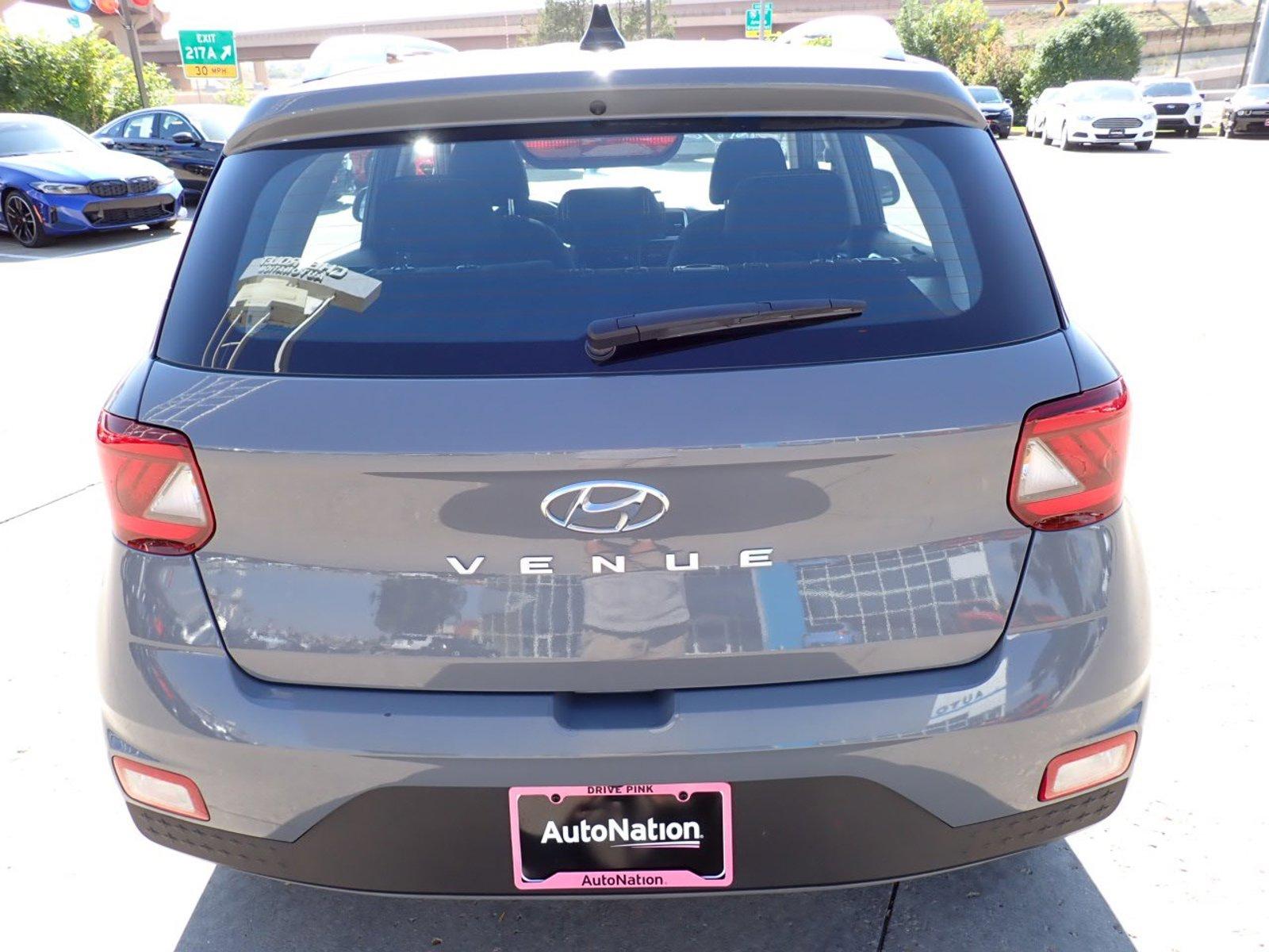 2022 Hyundai Venue Vehicle Photo in DENVER, CO 80221-3610