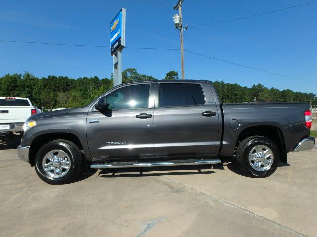 Used 2016 Toyota Tundra SR5 with VIN 5TFEW5F19GX202290 for sale in Corrigan, TX