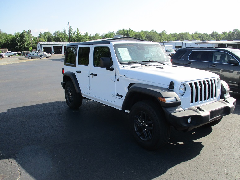 Used 2024 Jeep Wrangler 4-Door Sport S with VIN 1C4PJXDN5RW156135 for sale in Deridder, LA