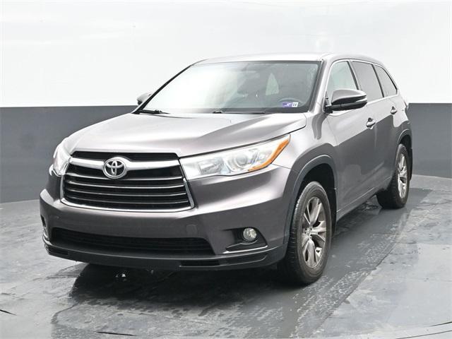 Used 2015 Toyota Highlander LE Plus with VIN 5TDBKRFH1FS124661 for sale in Grafton, WV