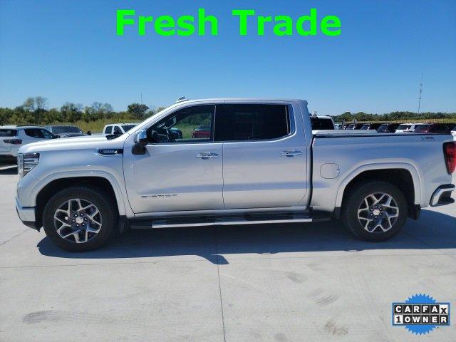 Used 2022 GMC Sierra 1500 SLT with VIN 3GTUUDET5NG579876 for sale in Centralia, MO