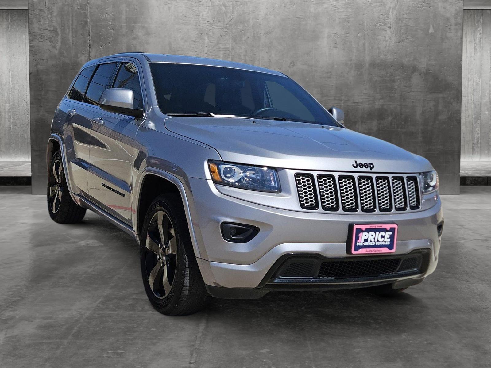 2015 Jeep Grand Cherokee Vehicle Photo in NORTH RICHLAND HILLS, TX 76180-7199