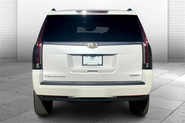 2020 Cadillac Escalade Vehicle Photo in KANSAS CITY, MO 64114-4545