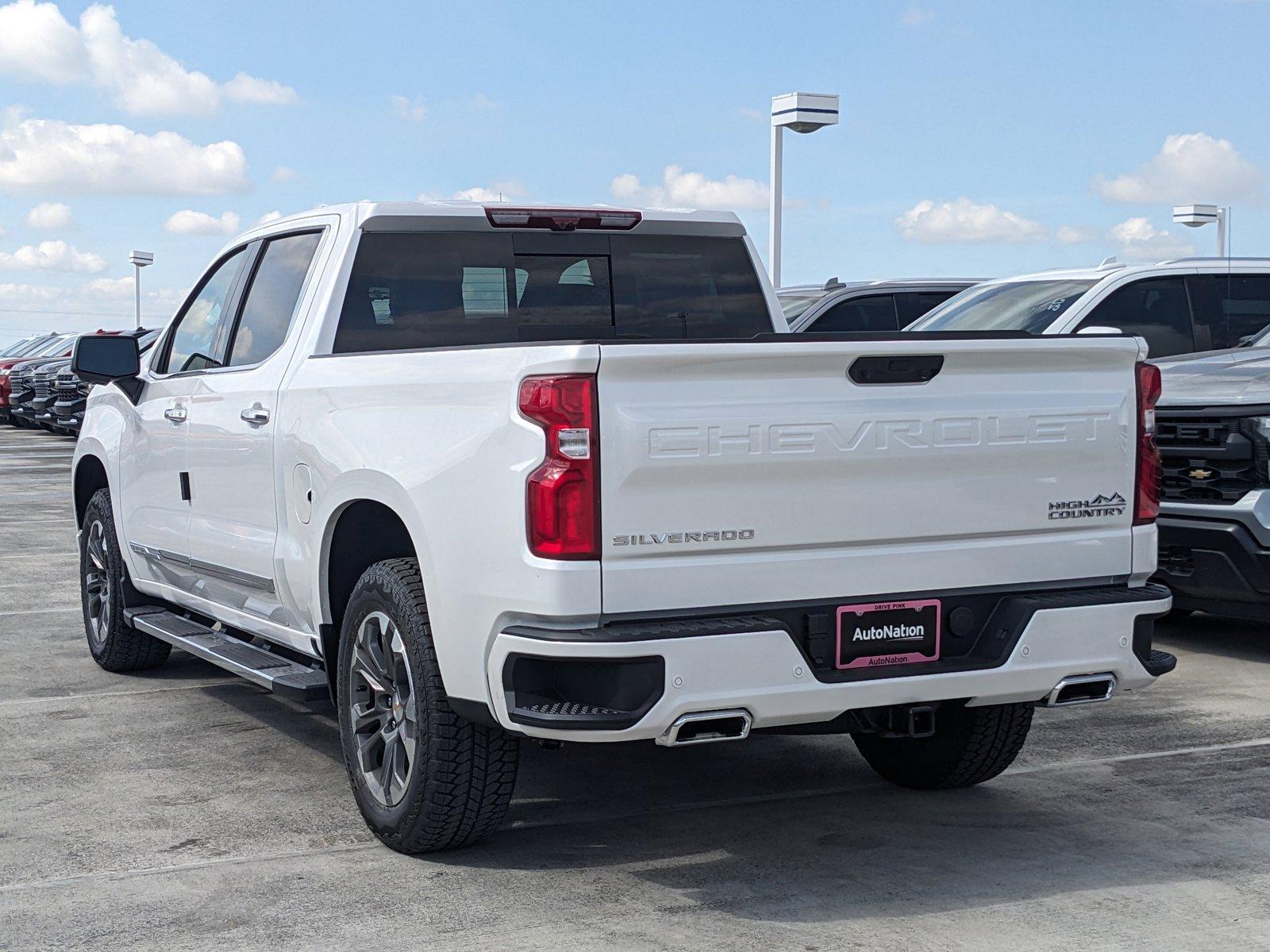 2025 Chevrolet Silverado 1500 Vehicle Photo in MIAMI, FL 33172-3015