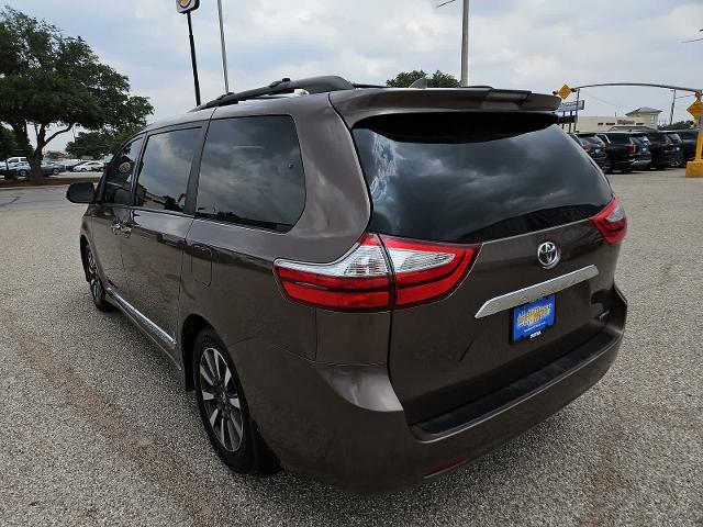 2019 Toyota Sienna Vehicle Photo in SAN ANGELO, TX 76903-5798