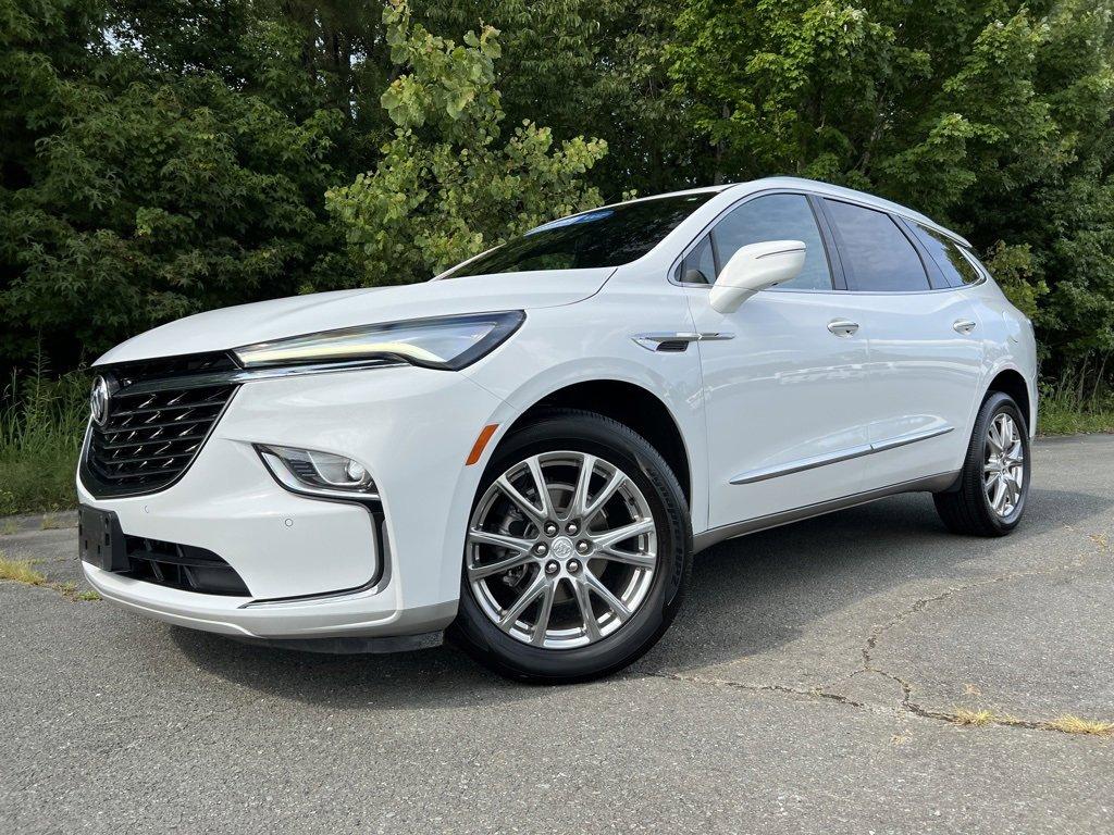 2022 Buick Enclave Vehicle Photo in MONROE, NC 28110-8431