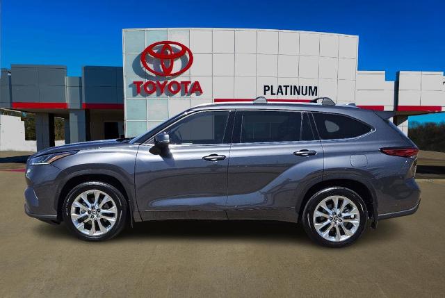 2020 Toyota Highlander Vehicle Photo in Denison, TX 75020