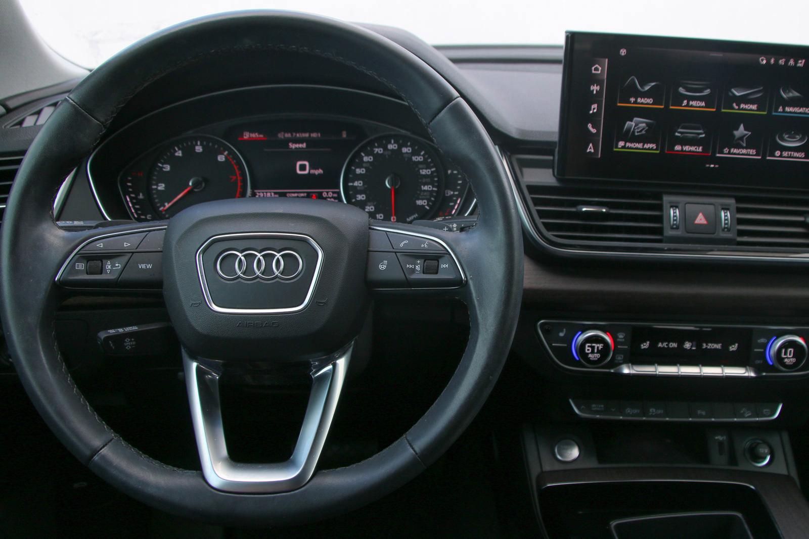 2022 Audi Q5 Vehicle Photo in SUGAR LAND, TX 77478