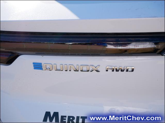 2024 Chevrolet Equinox EV Vehicle Photo in MAPLEWOOD, MN 55119-4794