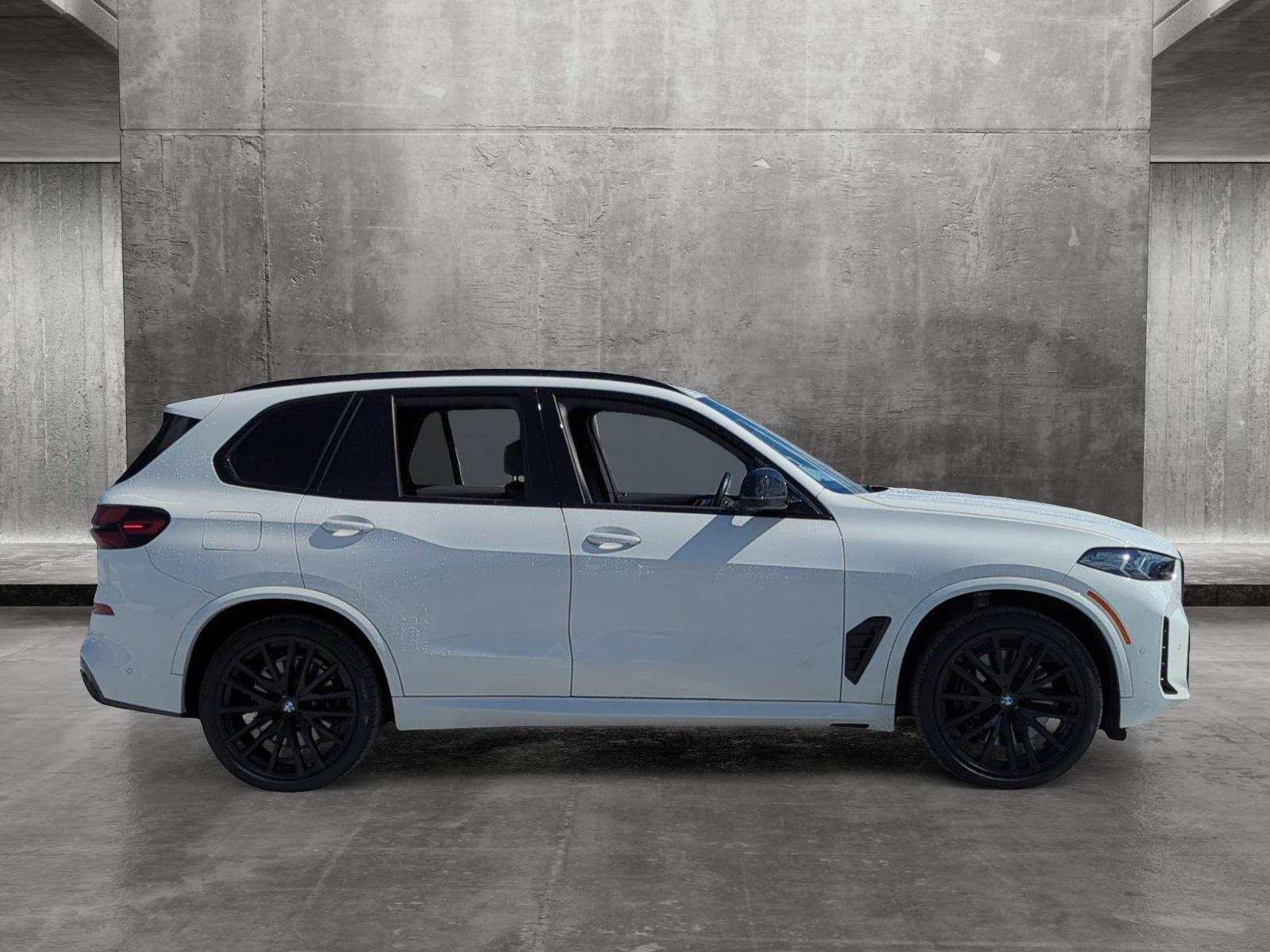 2024 BMW X5 M60i Vehicle Photo in Ft. Myers, FL 33907