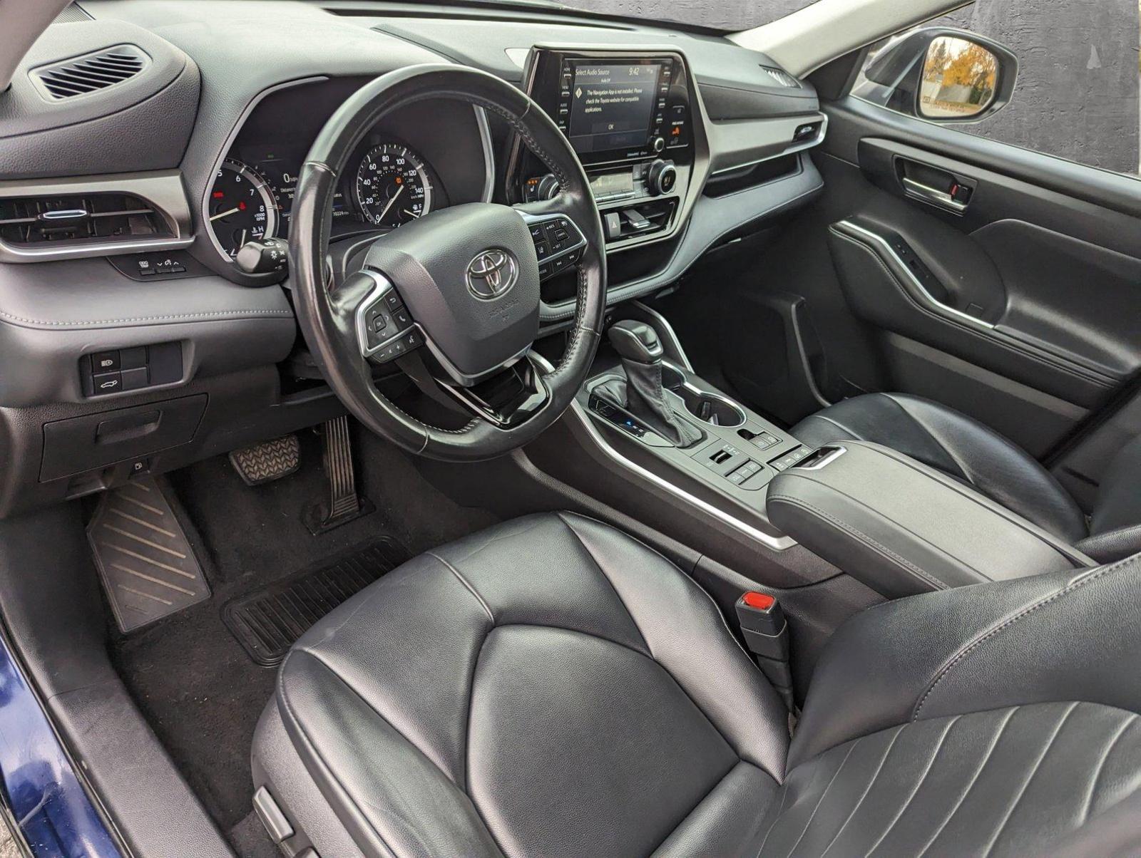 2021 Toyota Highlander Vehicle Photo in Spokane Valley, WA 99212